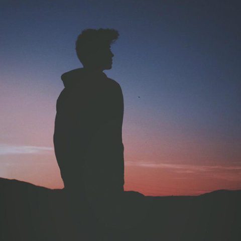 دانلود آهنگ ترکی نیهات ملیک و نازپری گتدین قالدیم ماهنیلار و من