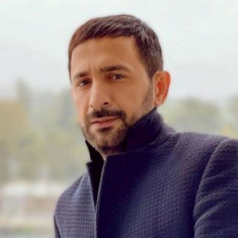 پرویز بلبل حیاطم توت الیمنن اولار عشقه نشانه