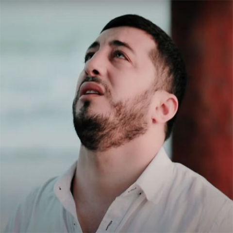 دانلود آهنگ ترکی زائور قلوزاده منیم اورئیم (منیم اورئیم تکجه بیرین سور)